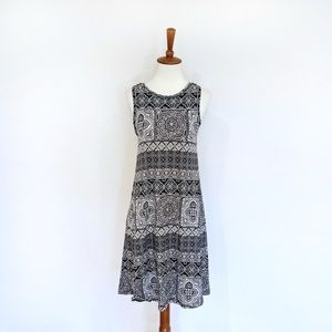 Loft Sleeveless Black & White Geometric Dress